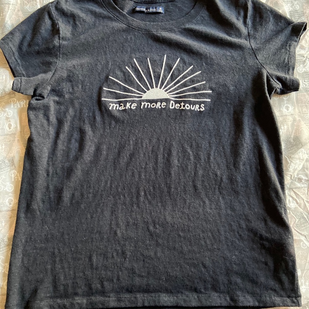 Make more detours tee